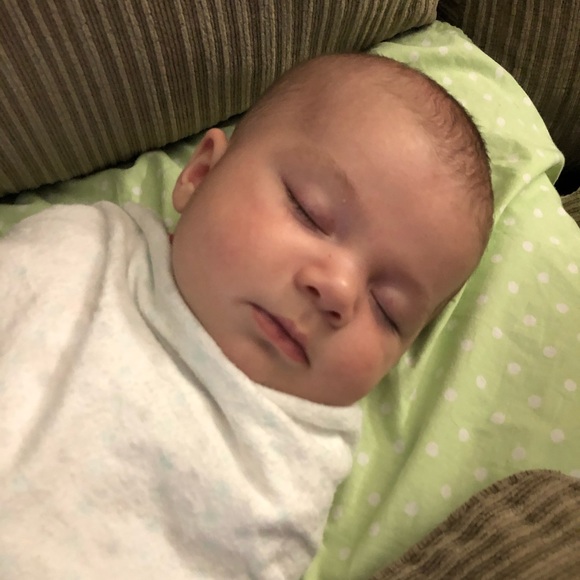 Meet your Posher, Debbie - Picture 3 of 8